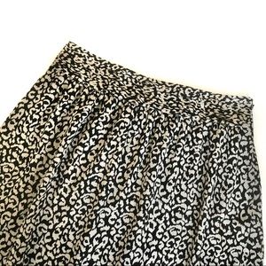 LOFT Black Printed Skater Skirt Size 2